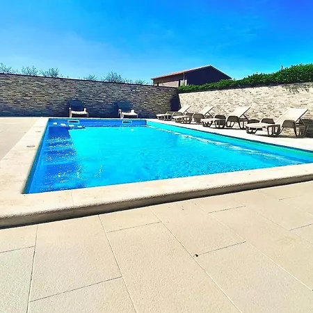 Apartments Vukancic Novigrad  Exterior photo