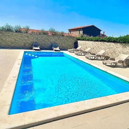 Apartments Vukancic Novigrad  Exterior photo